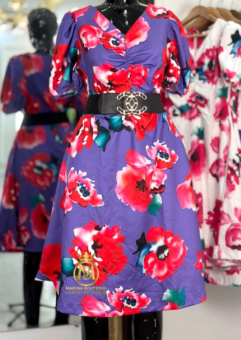 ROBE AUX GENOUX