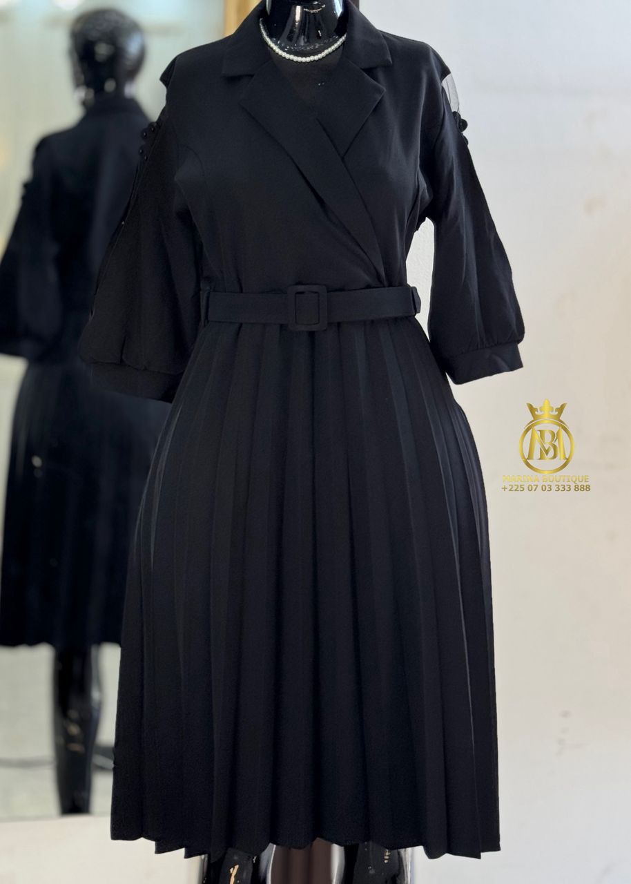 ROBE AUX GENOUX