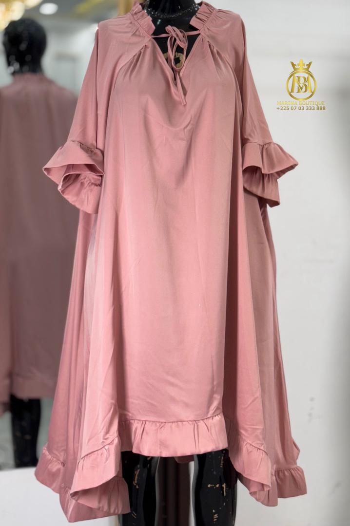 ROBE AUX GENOUX