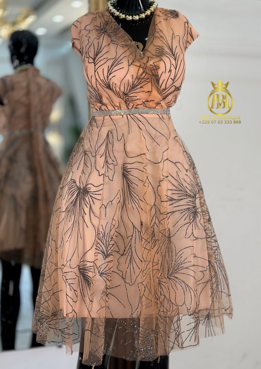 ROBES AUX GENOUX