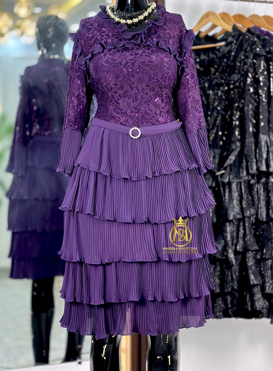 ROBE AUX GENOUX