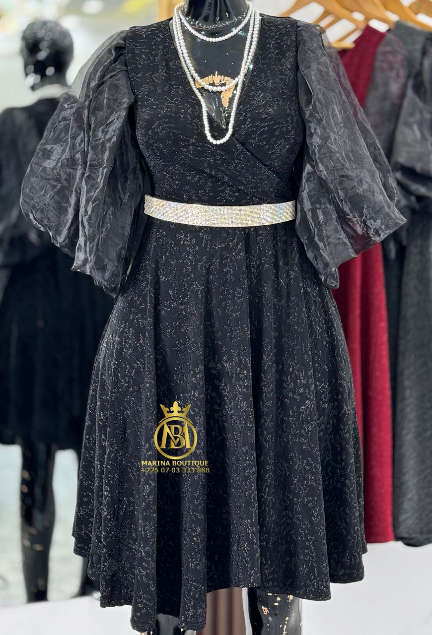 ROBE AUX GENOUX