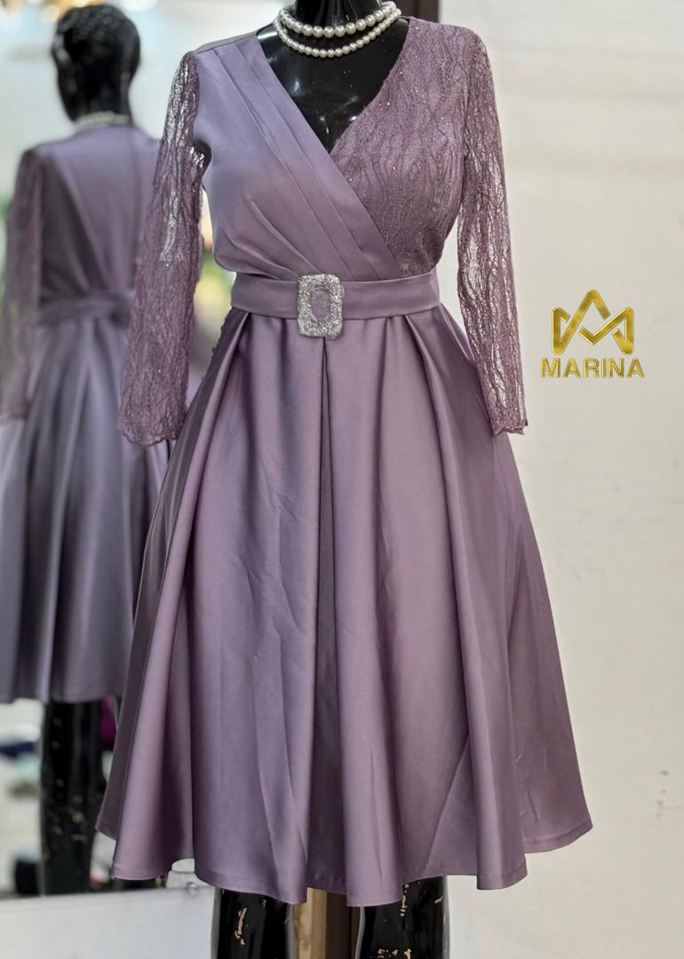 ROBE AUX GENOUX