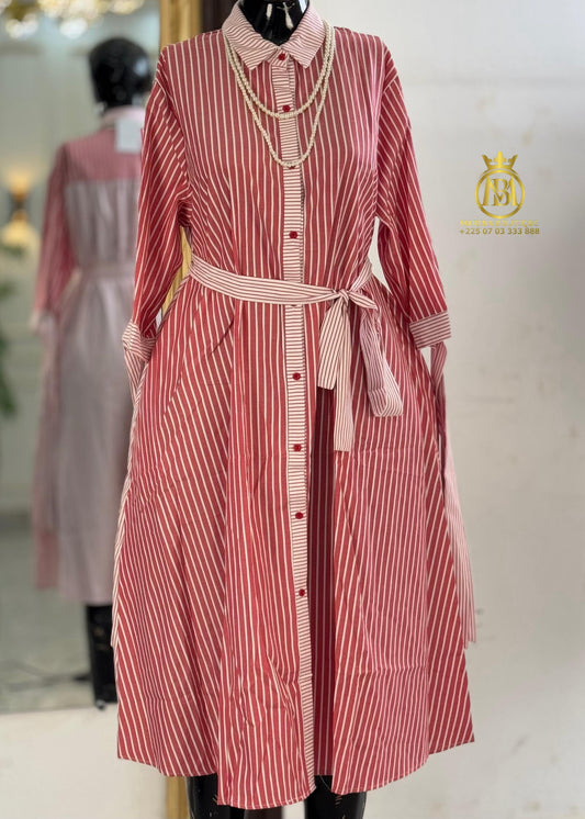 ROBE AUX GENOUX