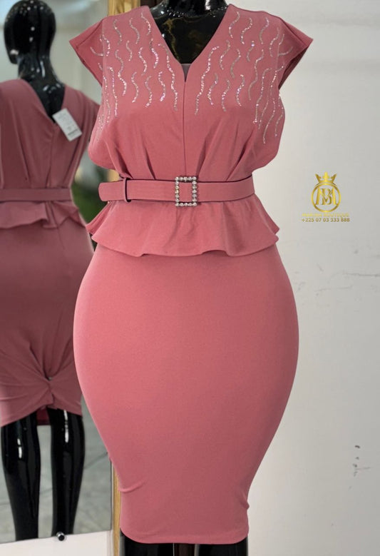 ROBE AUX GENOUX