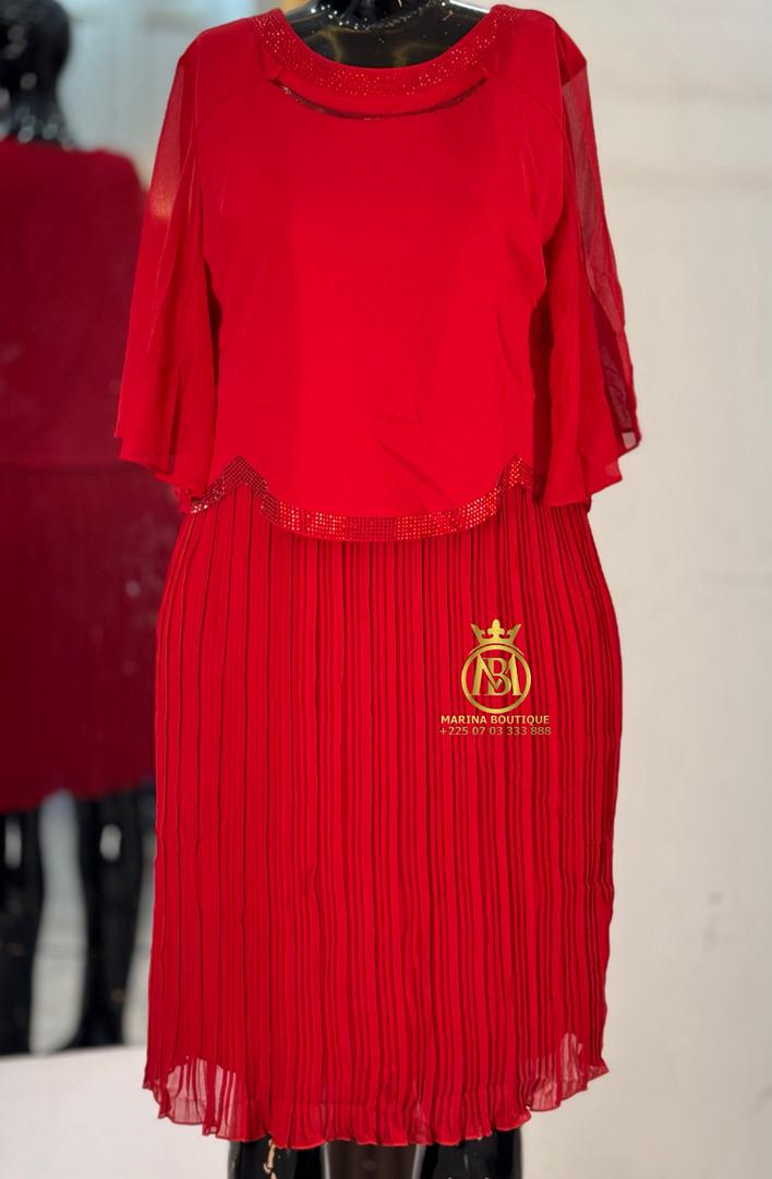 ROBE AUX GENOUX