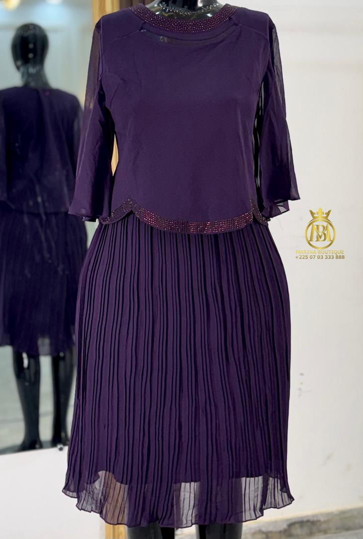 ROBE AUX GENOUX