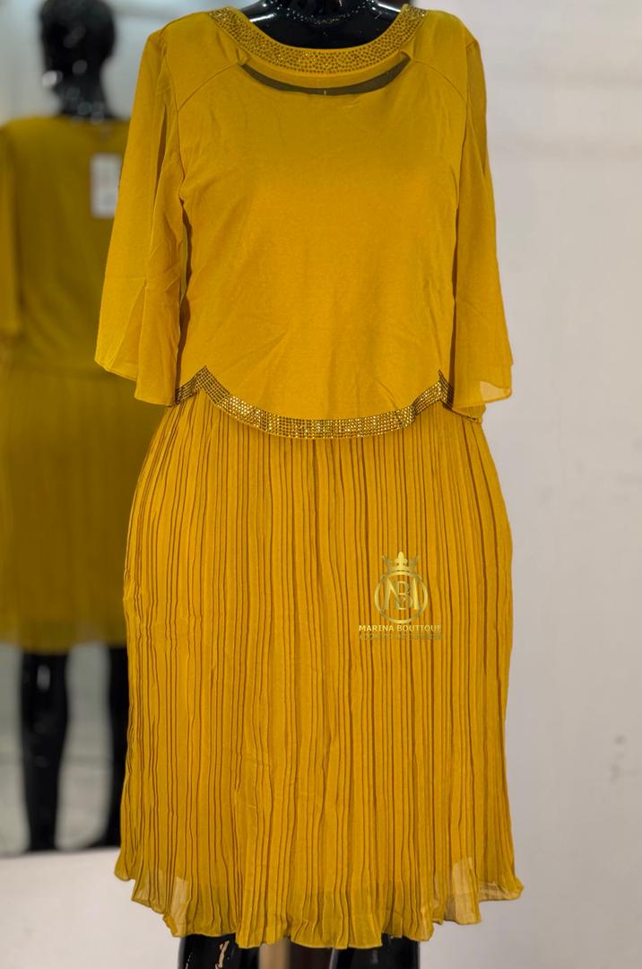 ROBE AUX GENOUX