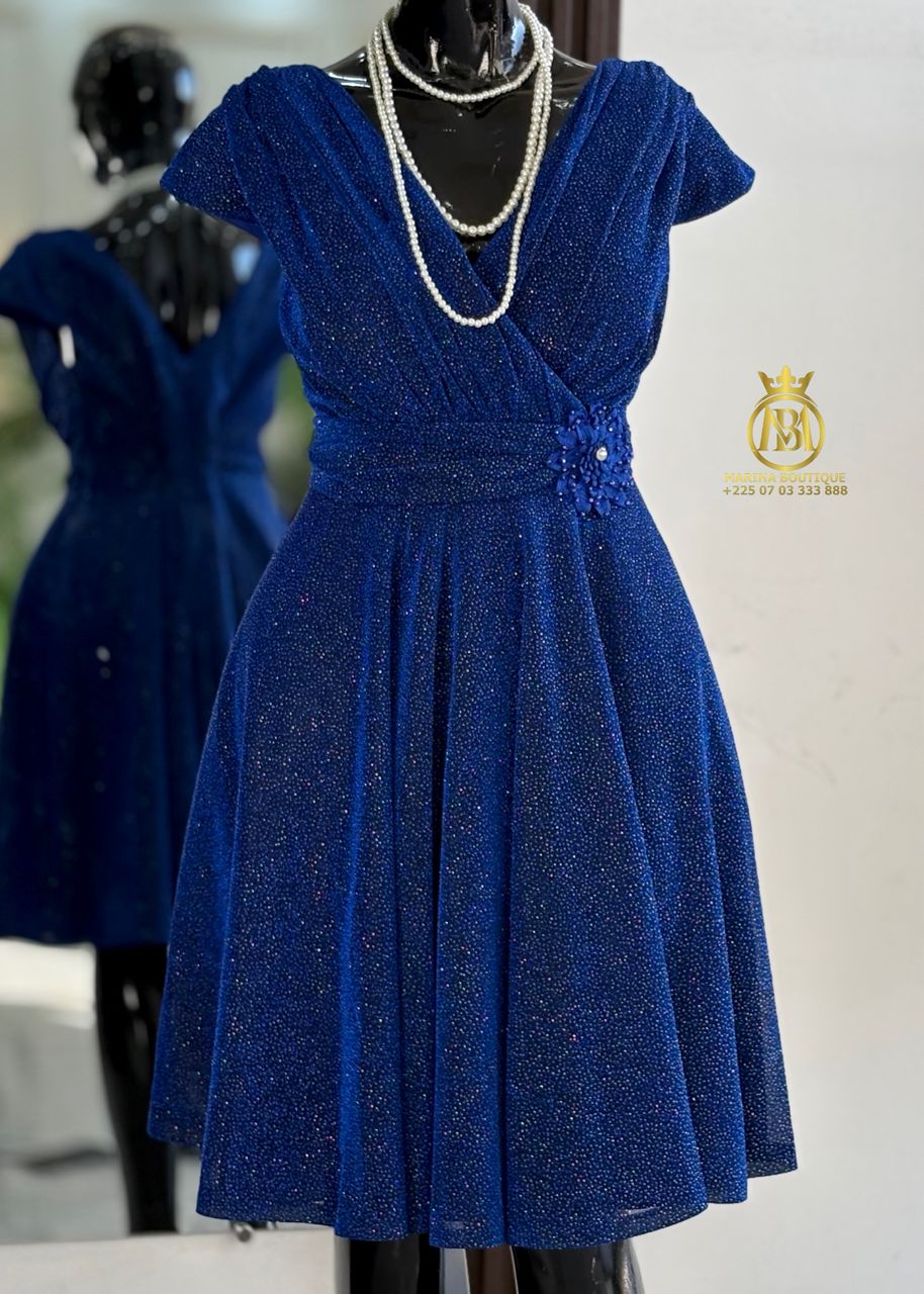 ROBES AUX GENOUX