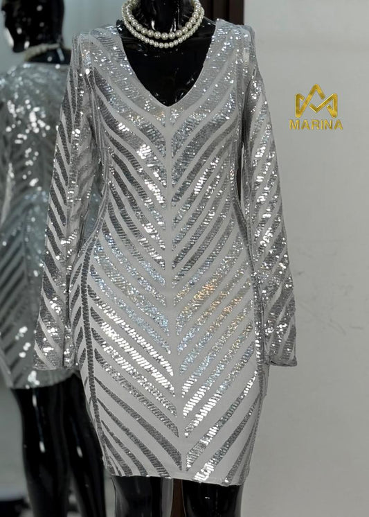 ROBE AUX GENOUX