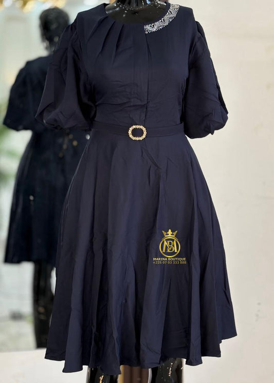 ROBE AUX GENOUX
