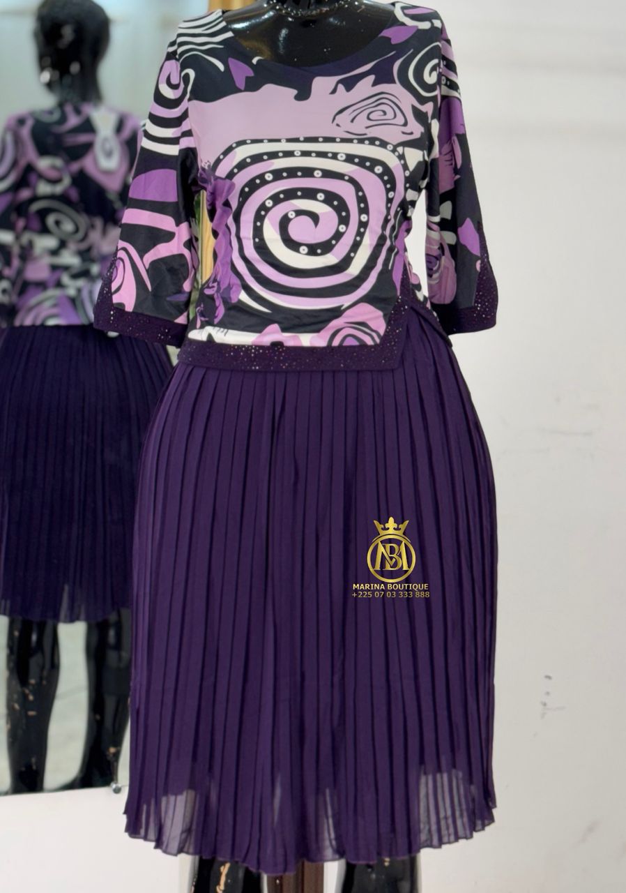 ROBE AUX GENOUX
