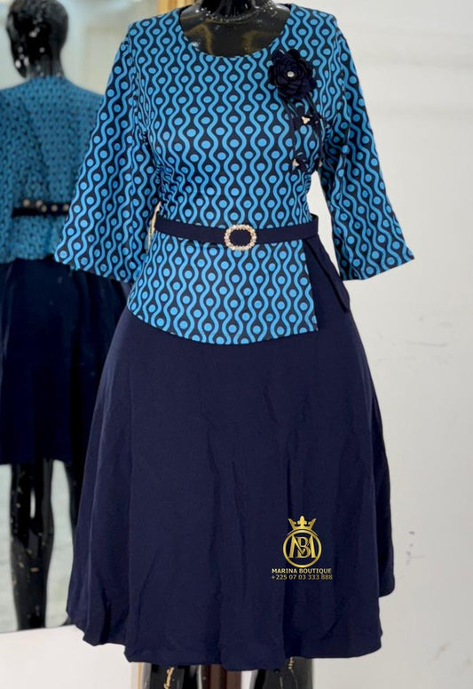 ROBE AUX GENOUX