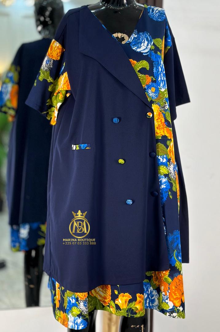 ROBE AUX GENOUX