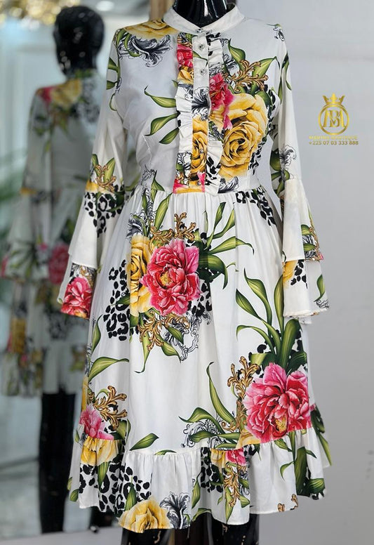 ROBE AUX GENOUX