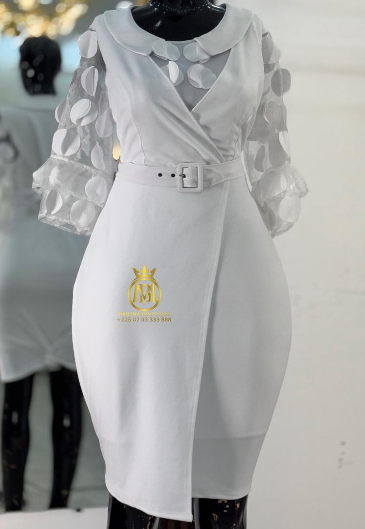 ROBE AUX GENOUX