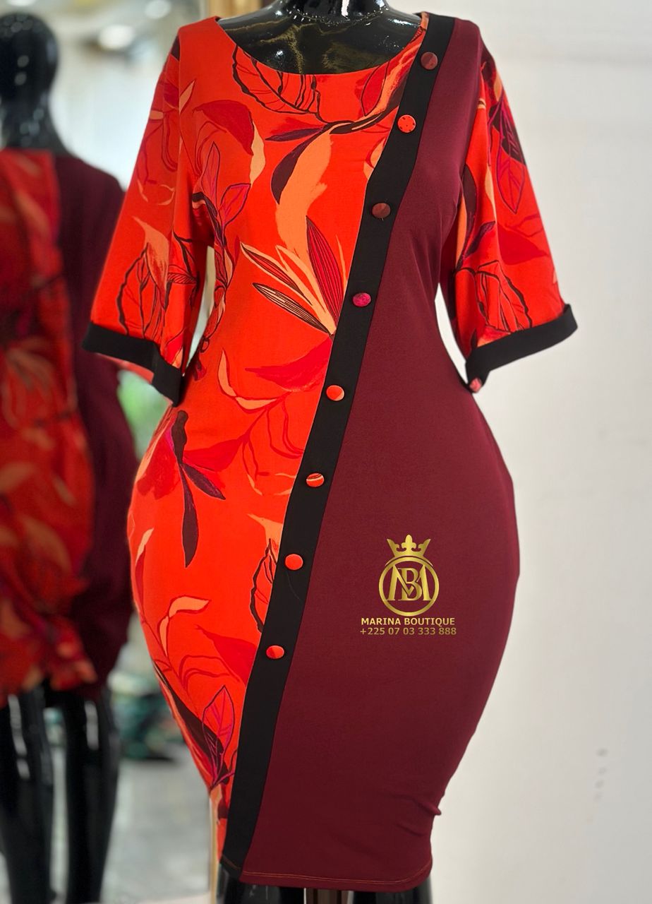 ROBE AUX GENOUX