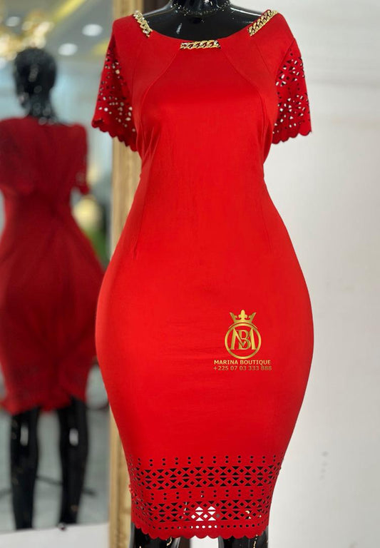 ROBE AUX GENOUX