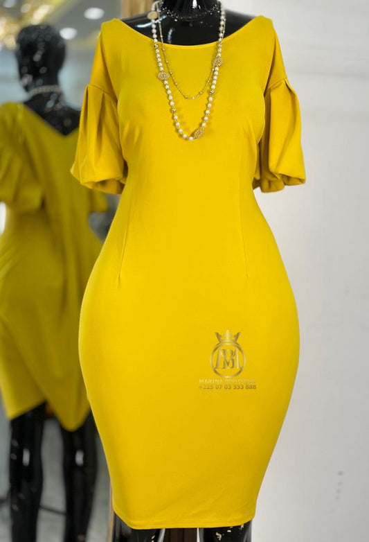 ROBE AUX GENOUX