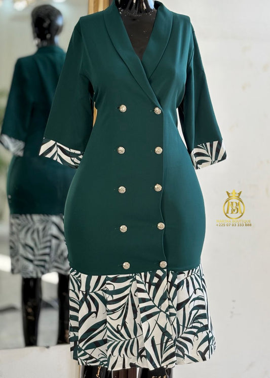 ROBE AUX GENOUX