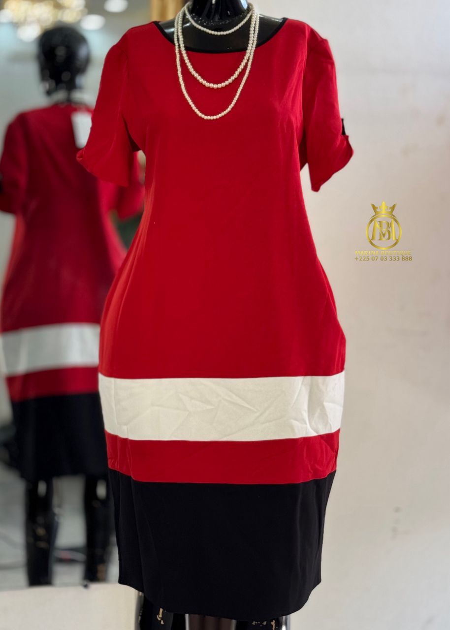 ROBE AUX GENOUX