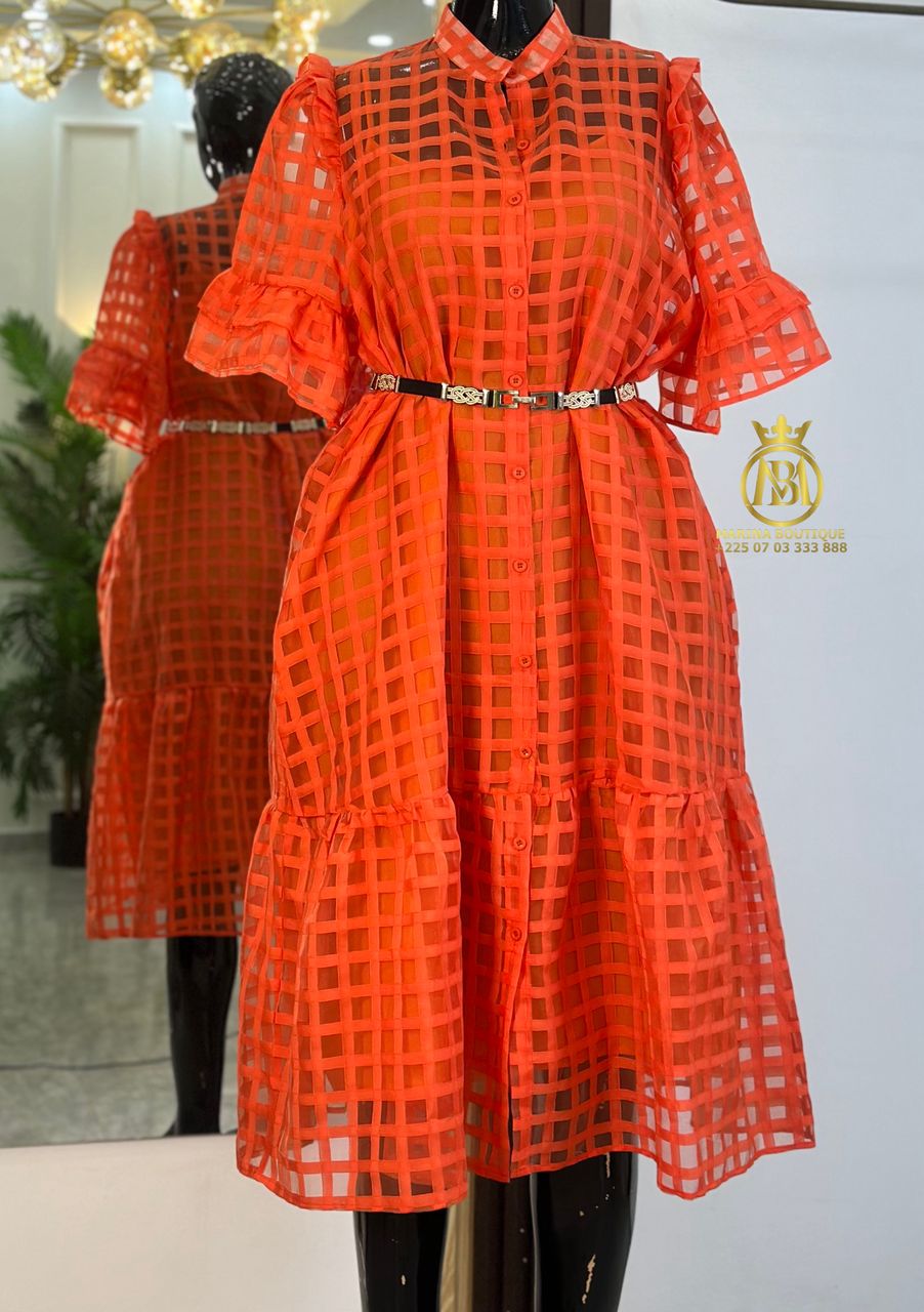ROBE AUX GENOUX