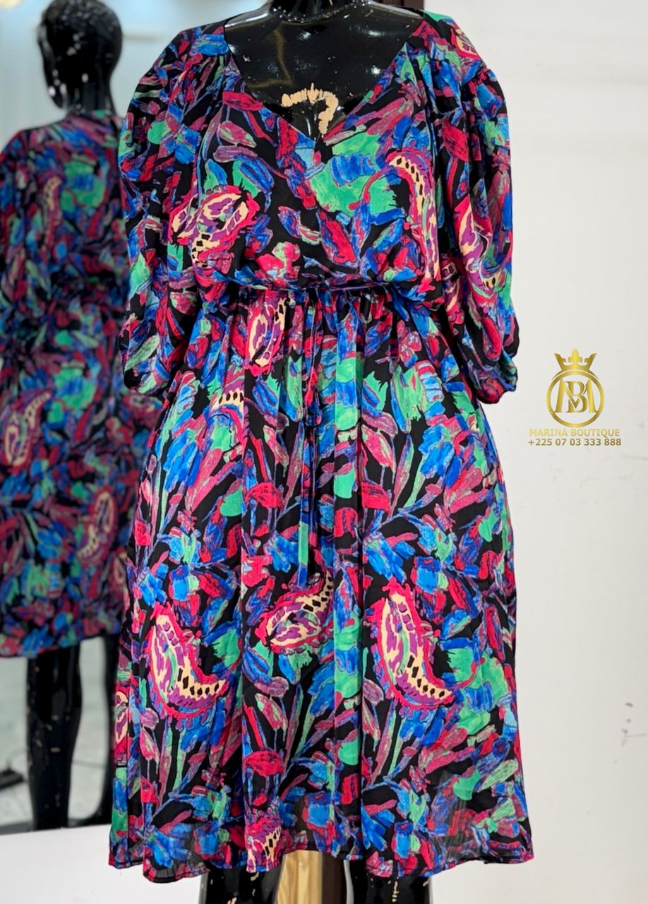 ROBE AUX GENOUX
