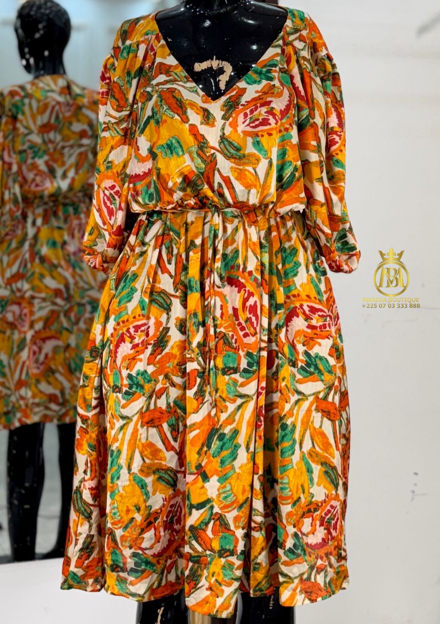ROBE AUX GENOUX