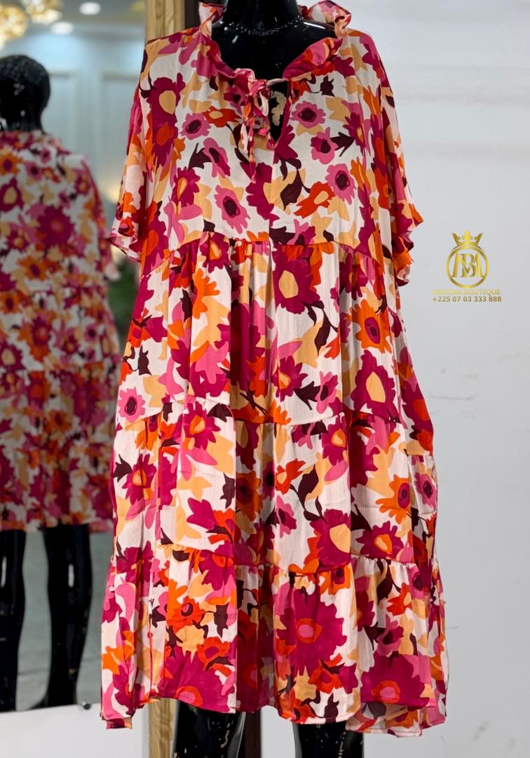 ROBE AUX GENOUX