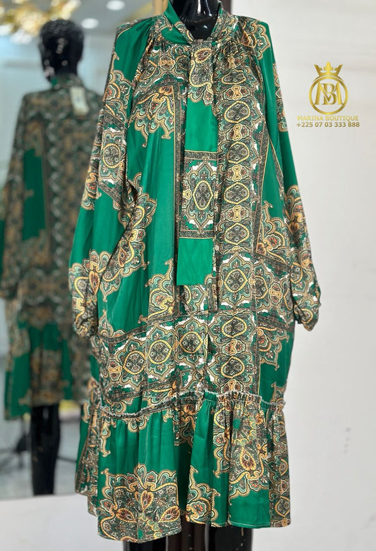 ROBE AUX GENOUX