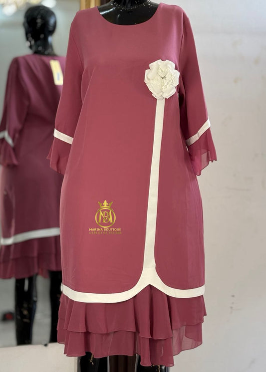 ROBE AUX GENOUX