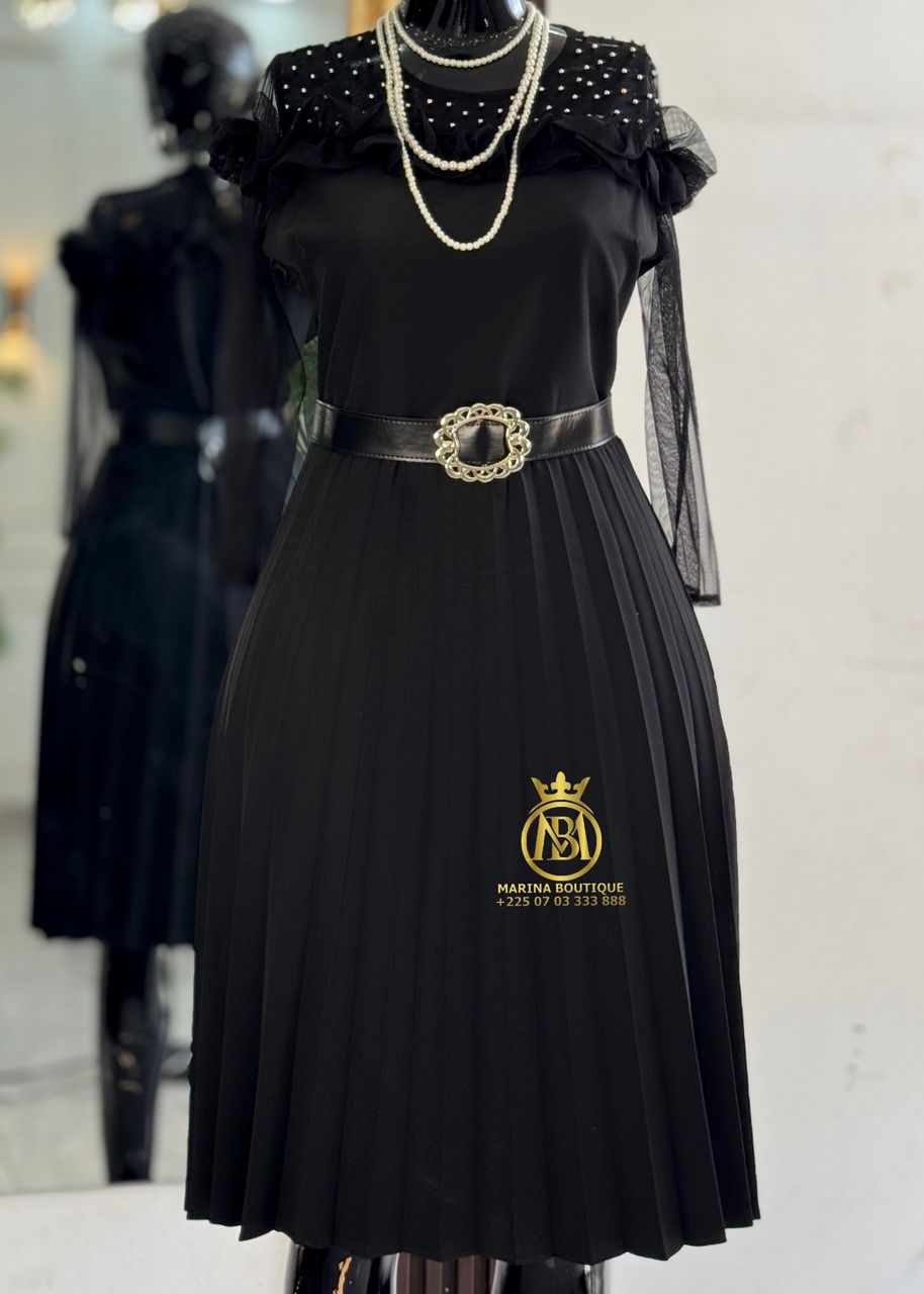 ROBE AUX GENOUX