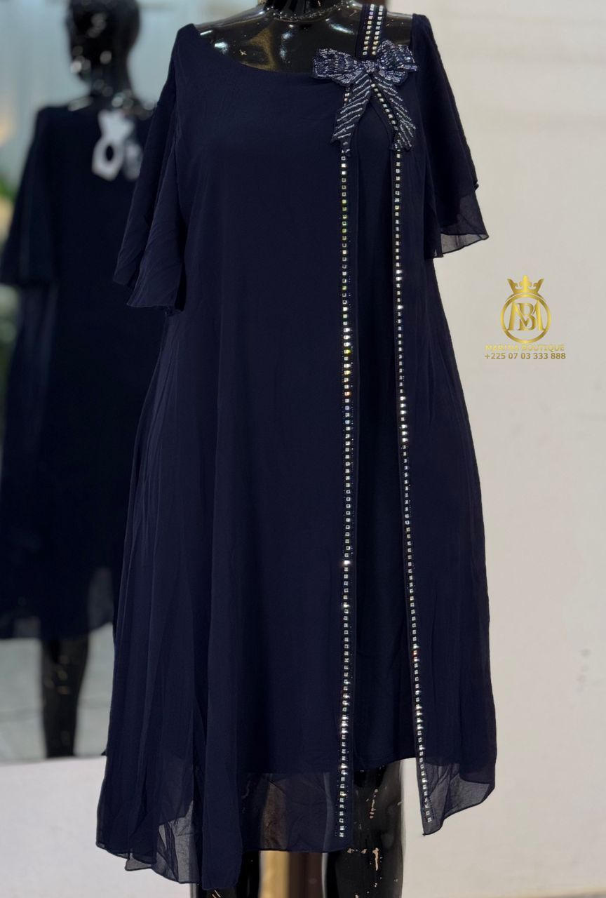 ROBE AUX GENOUX