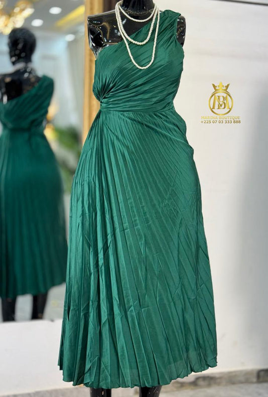 ROBE AUX GENOUX