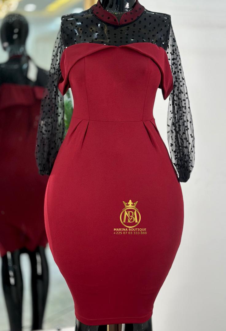 ROBE AUX GENOUX