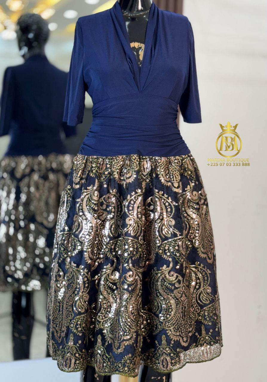 ROBES AUX GENOUX