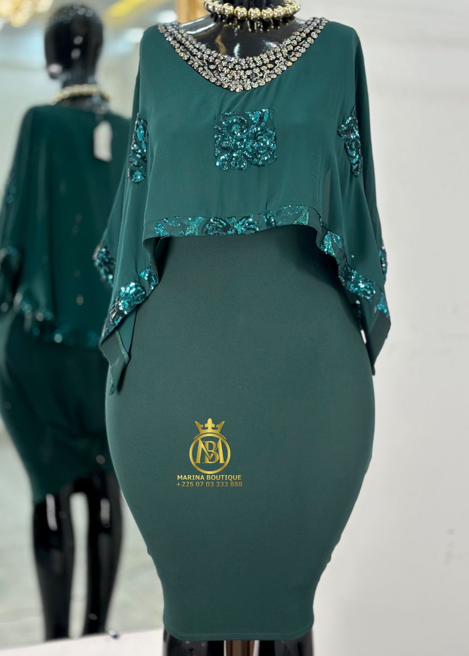 ROBE AUX GENOUX