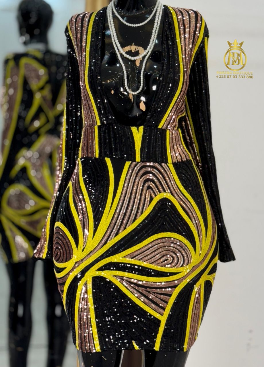 ROBE AUX GENOUX