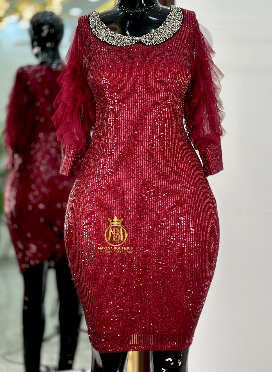 ROBE AUX GENOUX