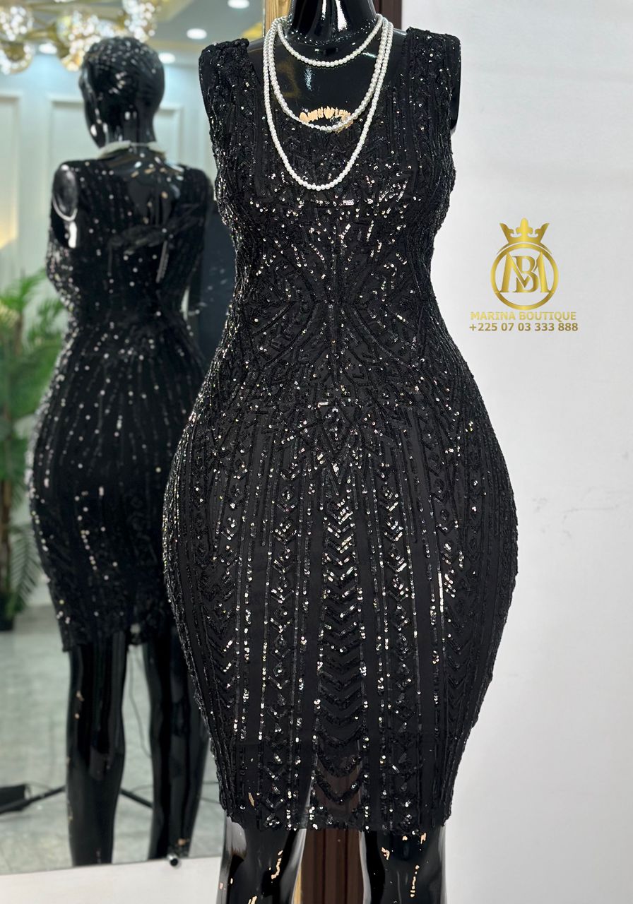 ROBE AUX GENOUX