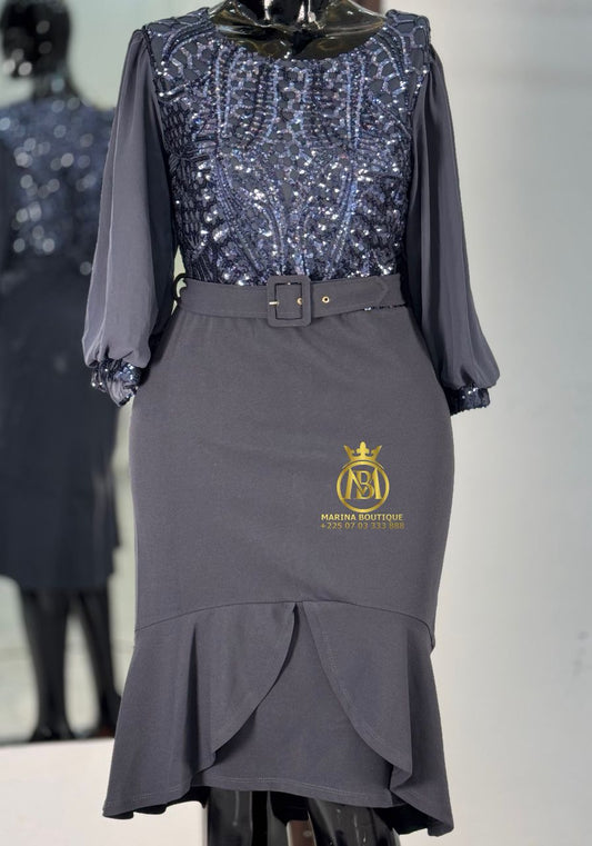 ROBE AUX GENOUX
