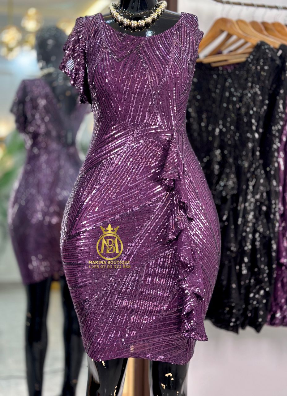 ROBE AUX GENOUX