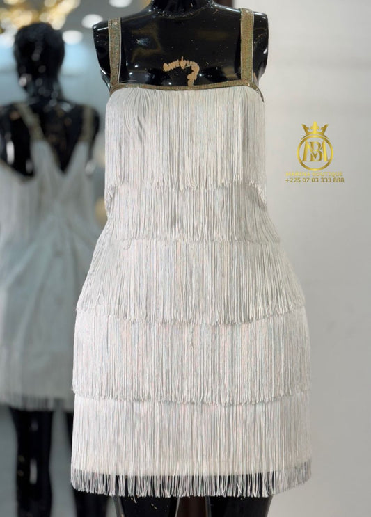 ROBE AUX GENOUX