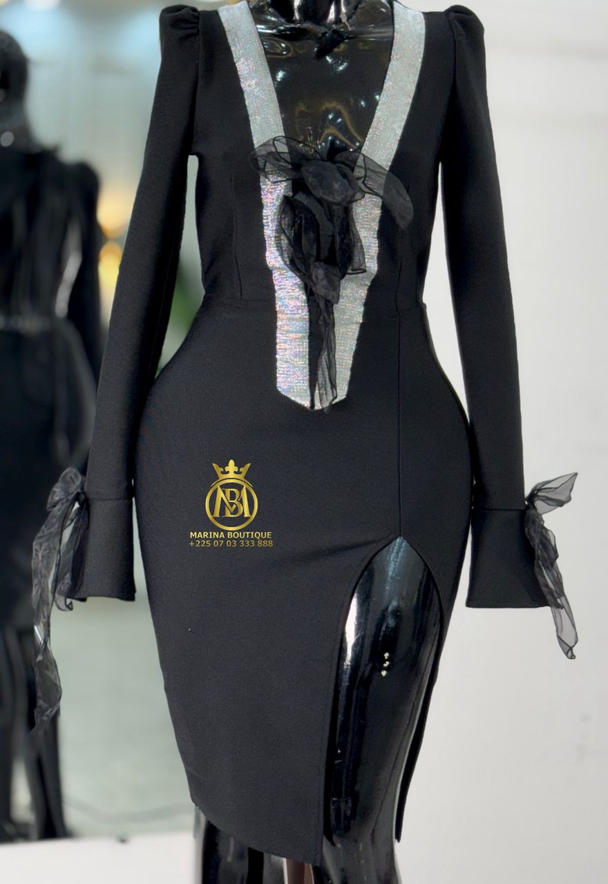 ROBE AUX GENOUX