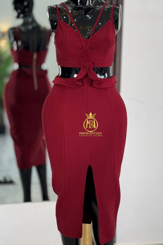 ROBE AUX GENOUX