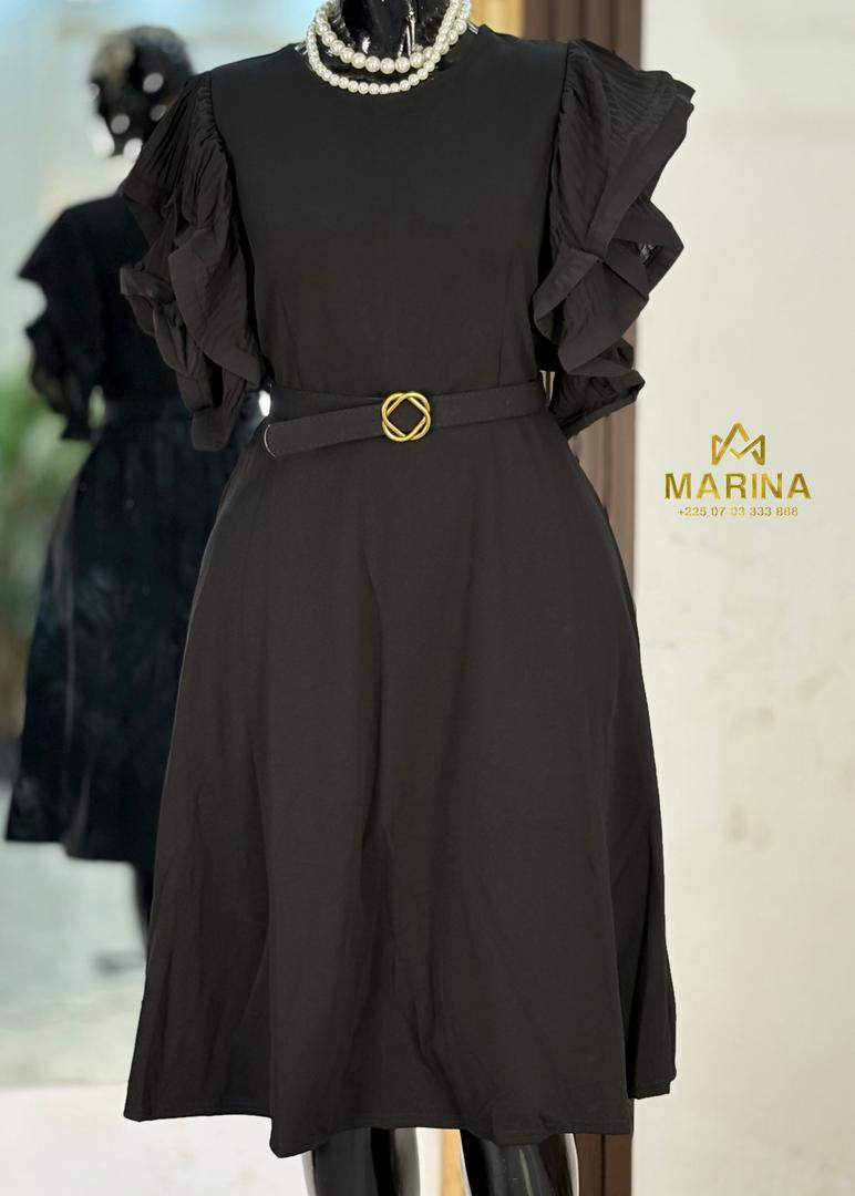 ROBE AUX GENOUX