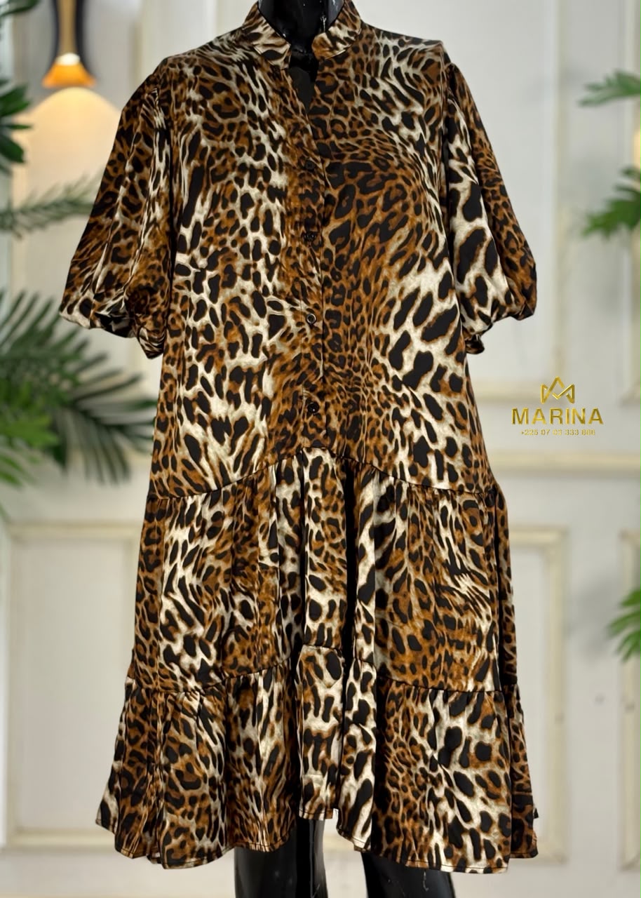 ROBE AUX GENOUX