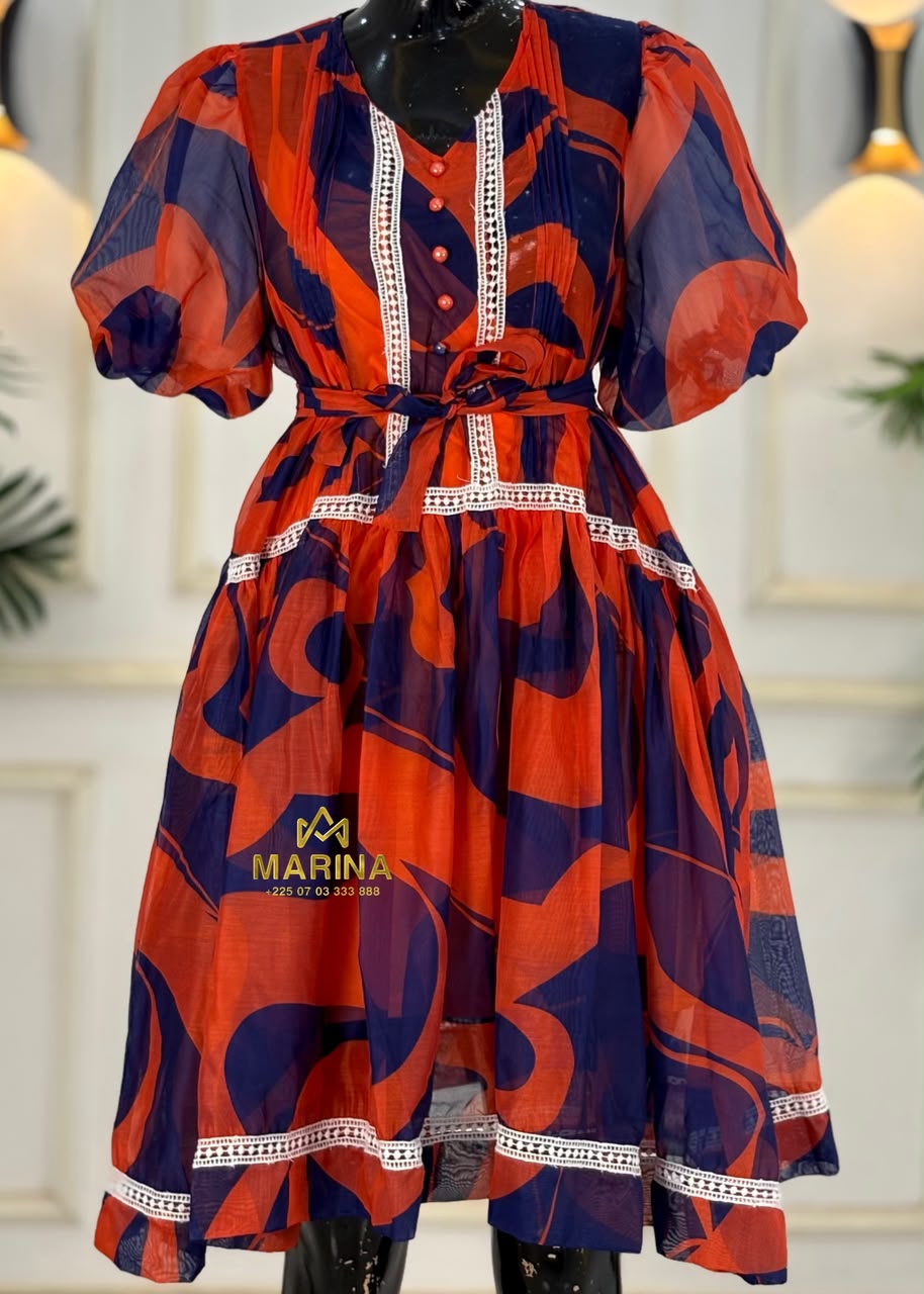 ROBE AUX GENOUX