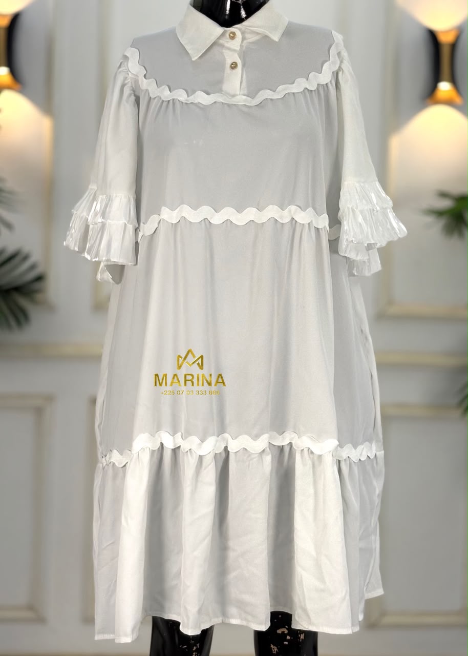 ROBE AUX GENOUX