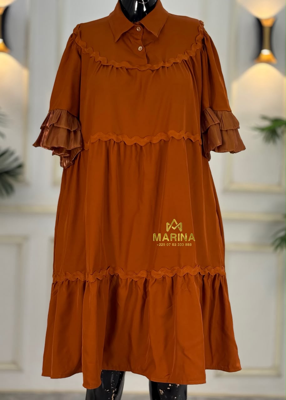 ROBE AUX GENOUX